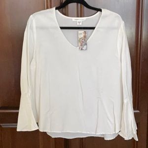 KAREN BY KAREN KANE Linen V-Neck Top with Bell Sleeves - Size XL